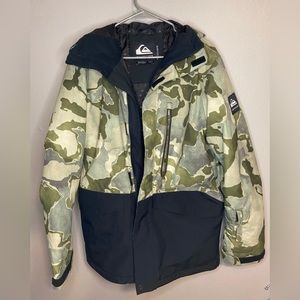 Quiksilver Green and Black Camo Ski Jacket